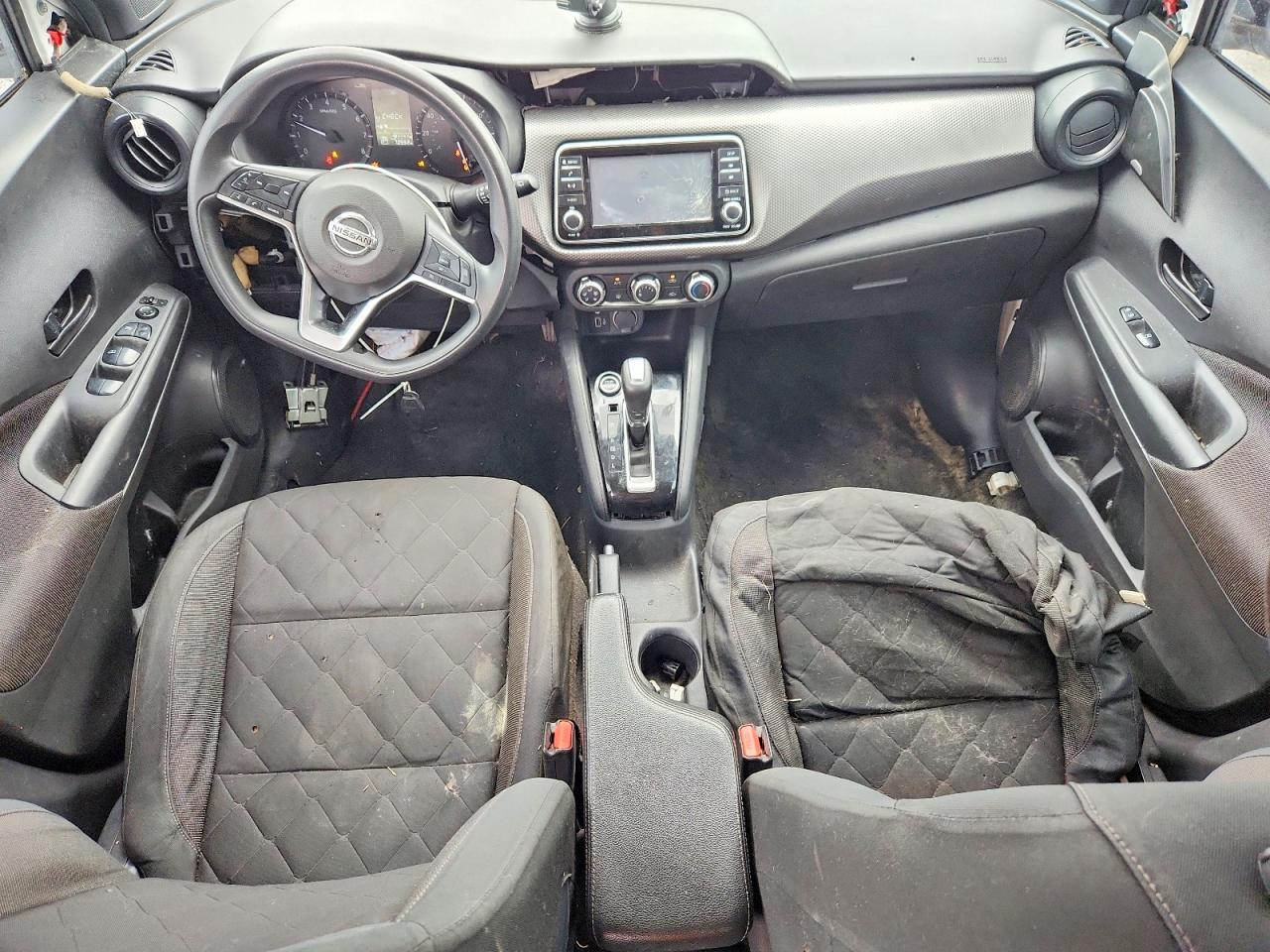 2020 NISSAN KICKS