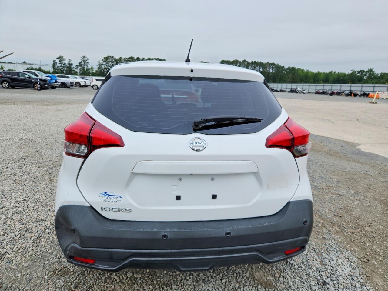 2020 NISSAN KICKS