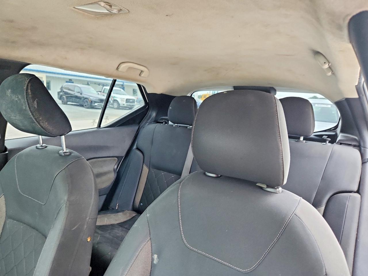 2020 NISSAN KICKS