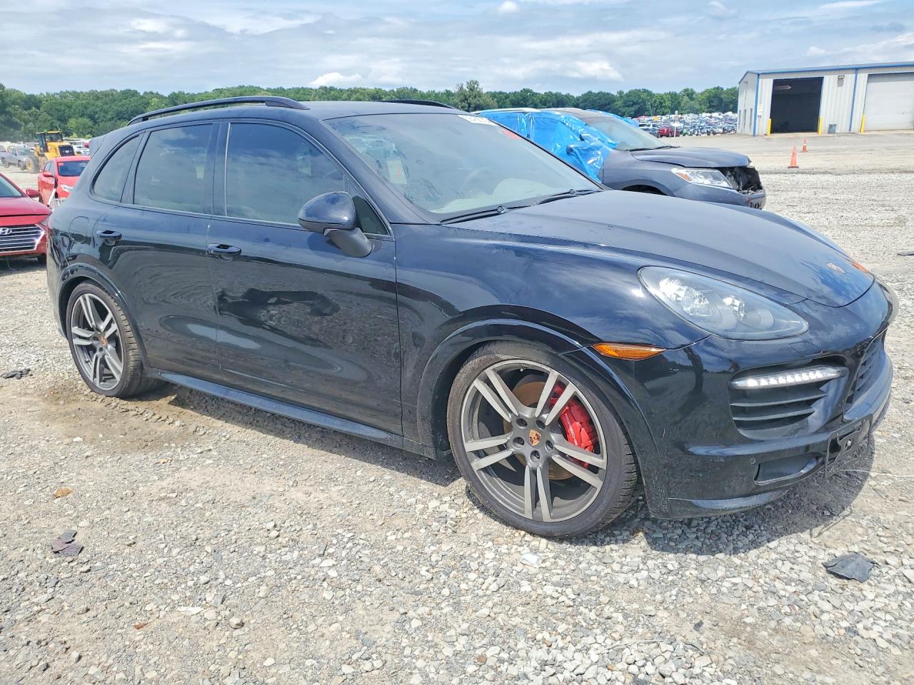 2013 PORSCHE CAYENNE