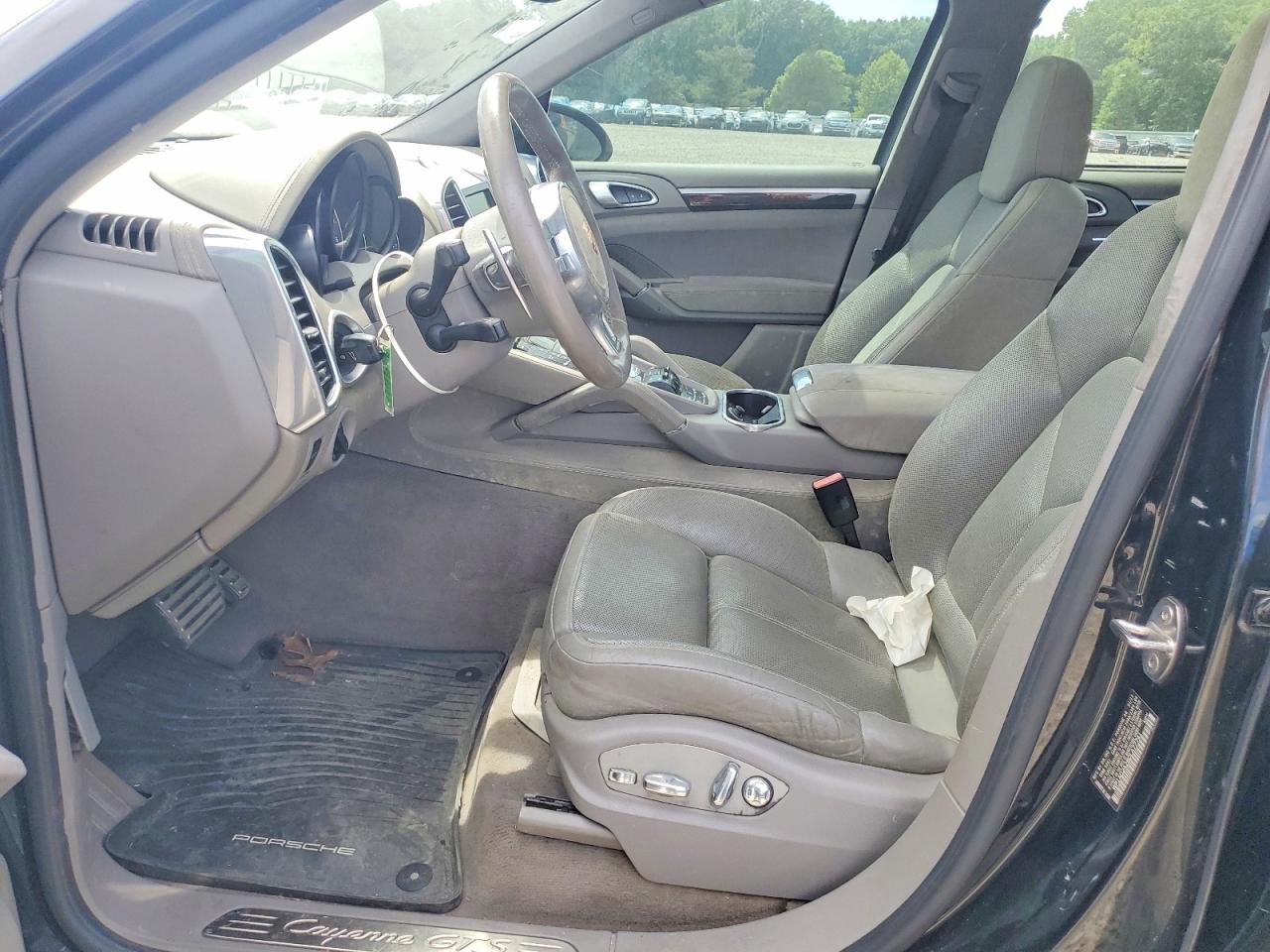 2013 PORSCHE CAYENNE