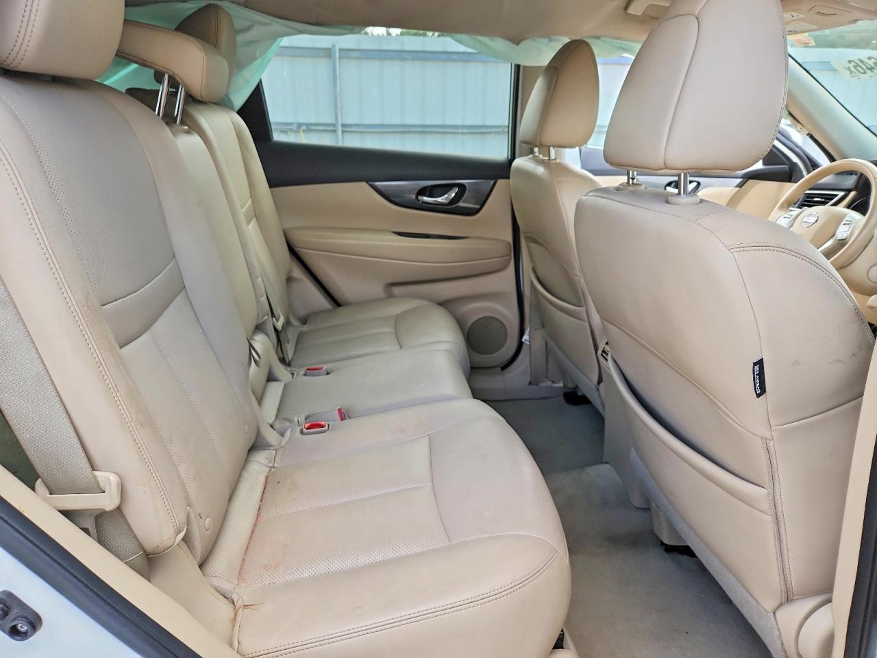 2015 NISSAN ROGUE