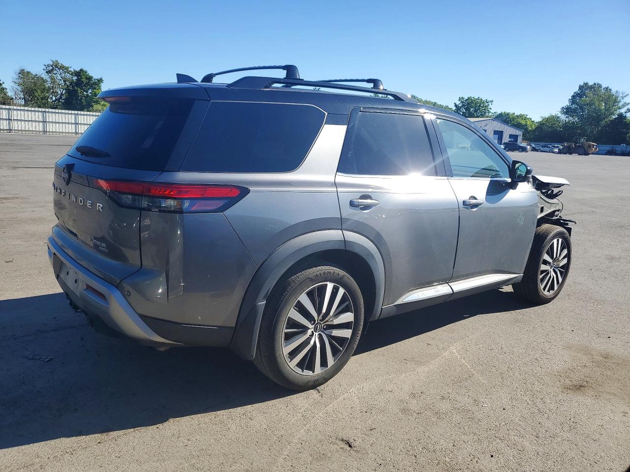 2022 NISSAN PATHFINDER