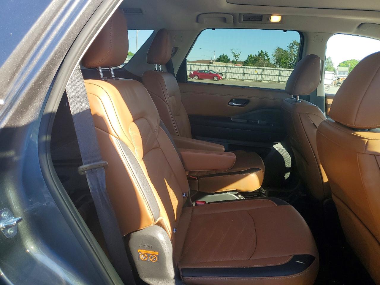 2022 NISSAN PATHFINDER
