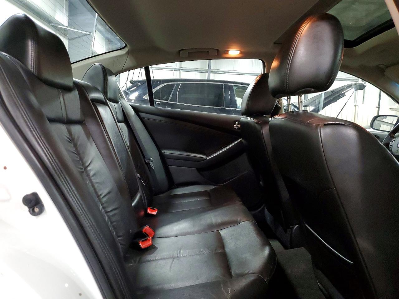 2011 NISSAN ALTIMA