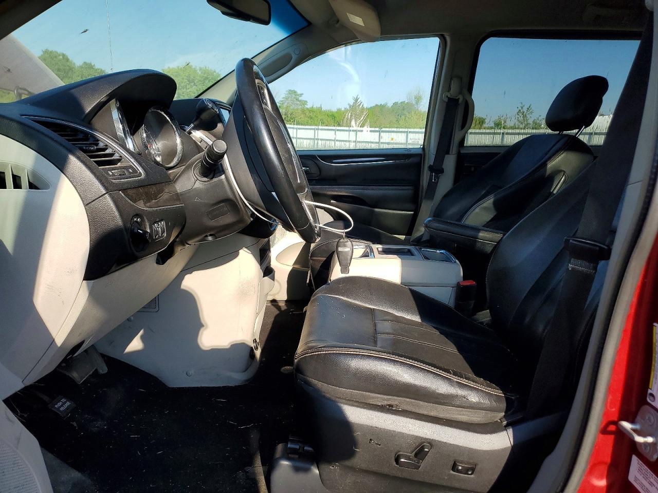 2014 CHRYSLER MINIVAN