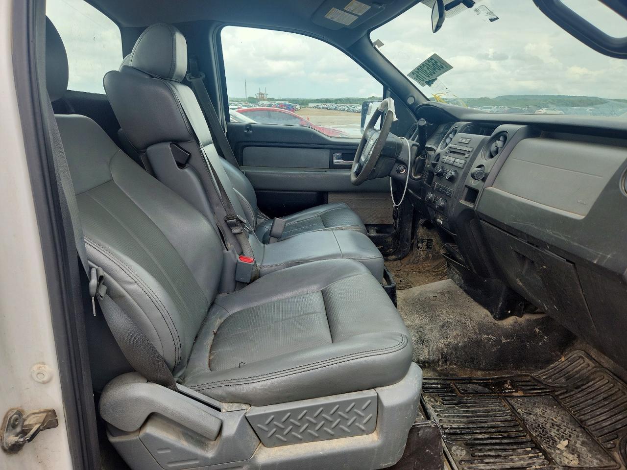 2013 FORD F150