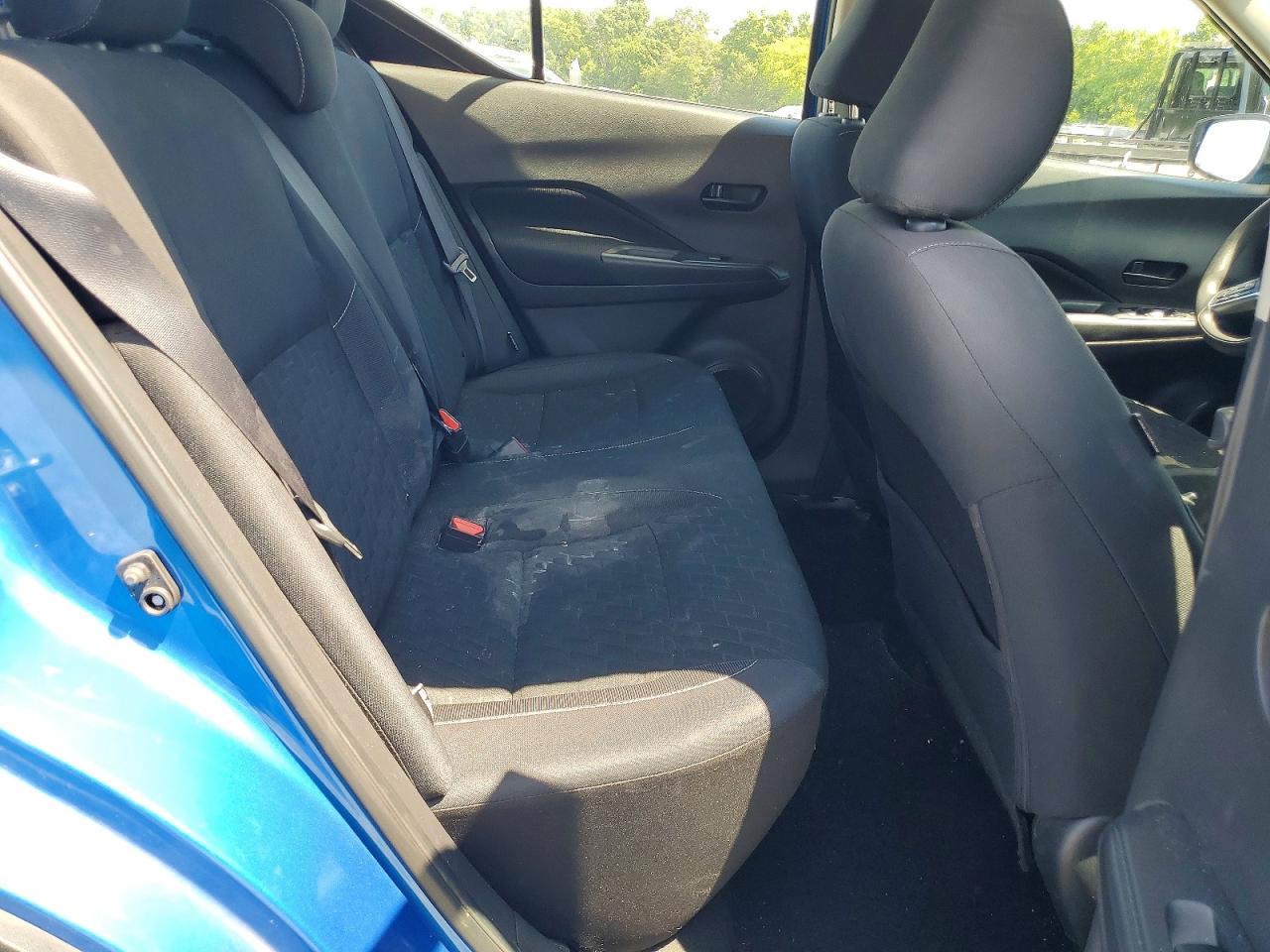 2021 NISSAN KICKS