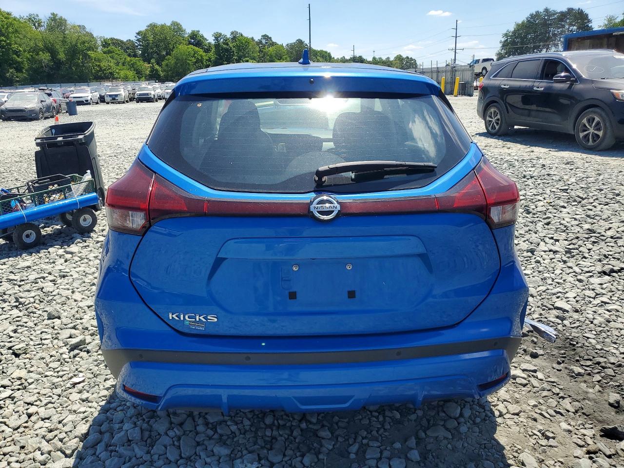 2021 NISSAN KICKS