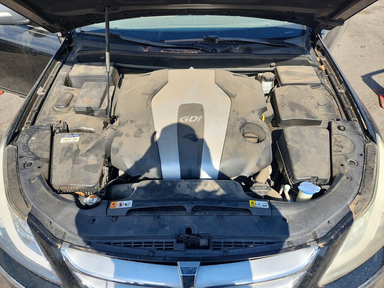 2013 HYUNDAI GENESIS