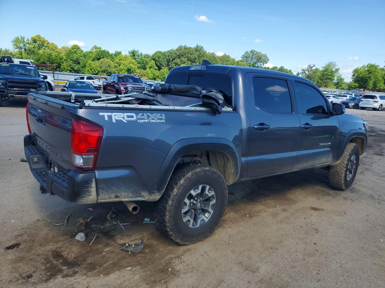 2017 TOYOTA TACOMA