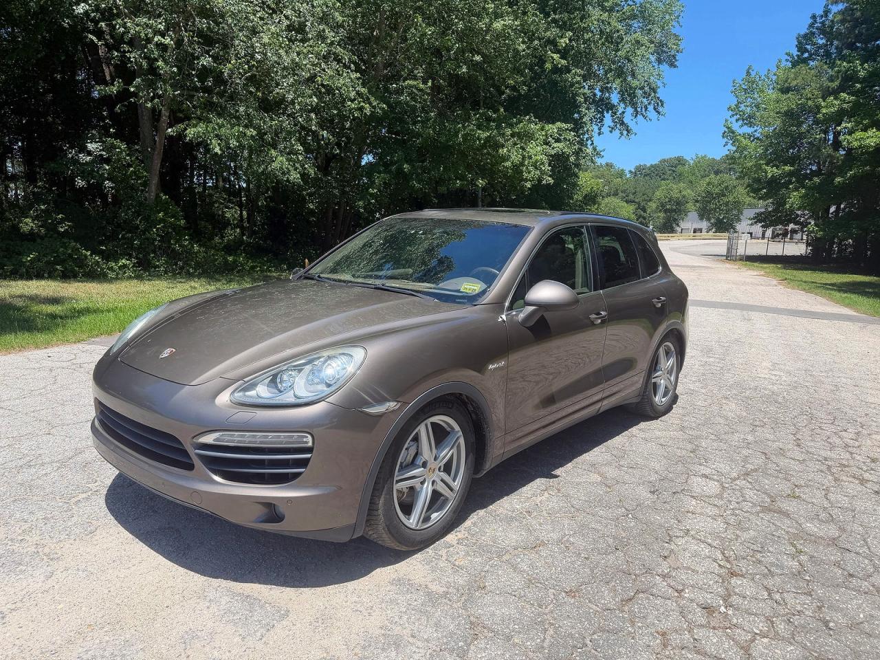 2012 PORSCHE CAYENNE