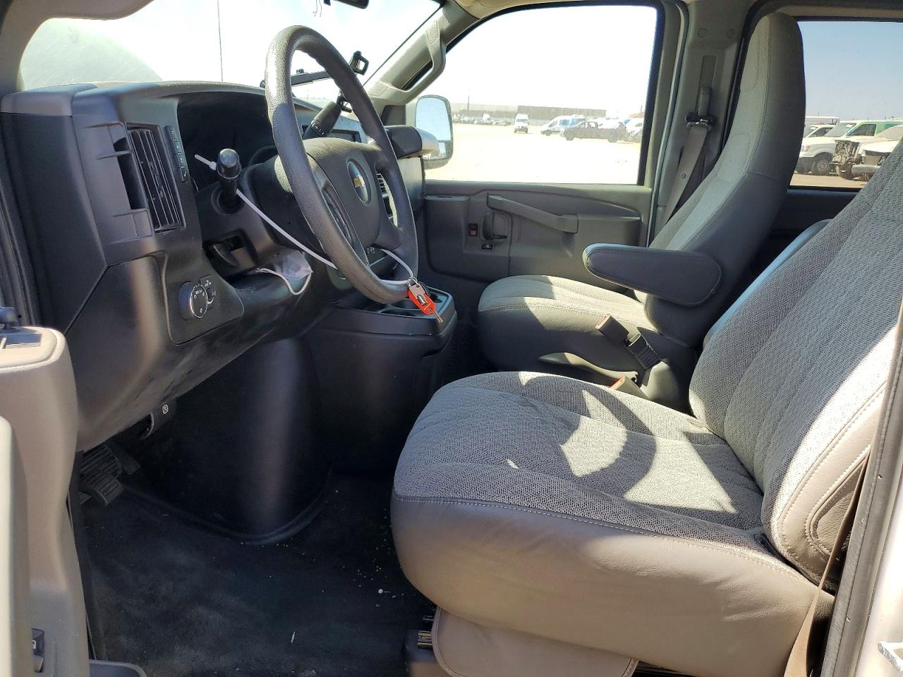 2019 CHEVROLET EXPRESS