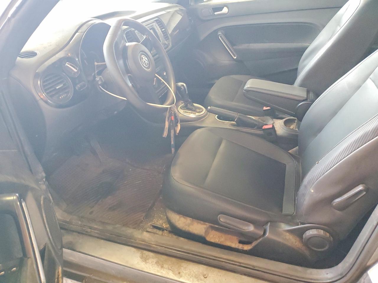 2016 VOLKSWAGEN BEETLE