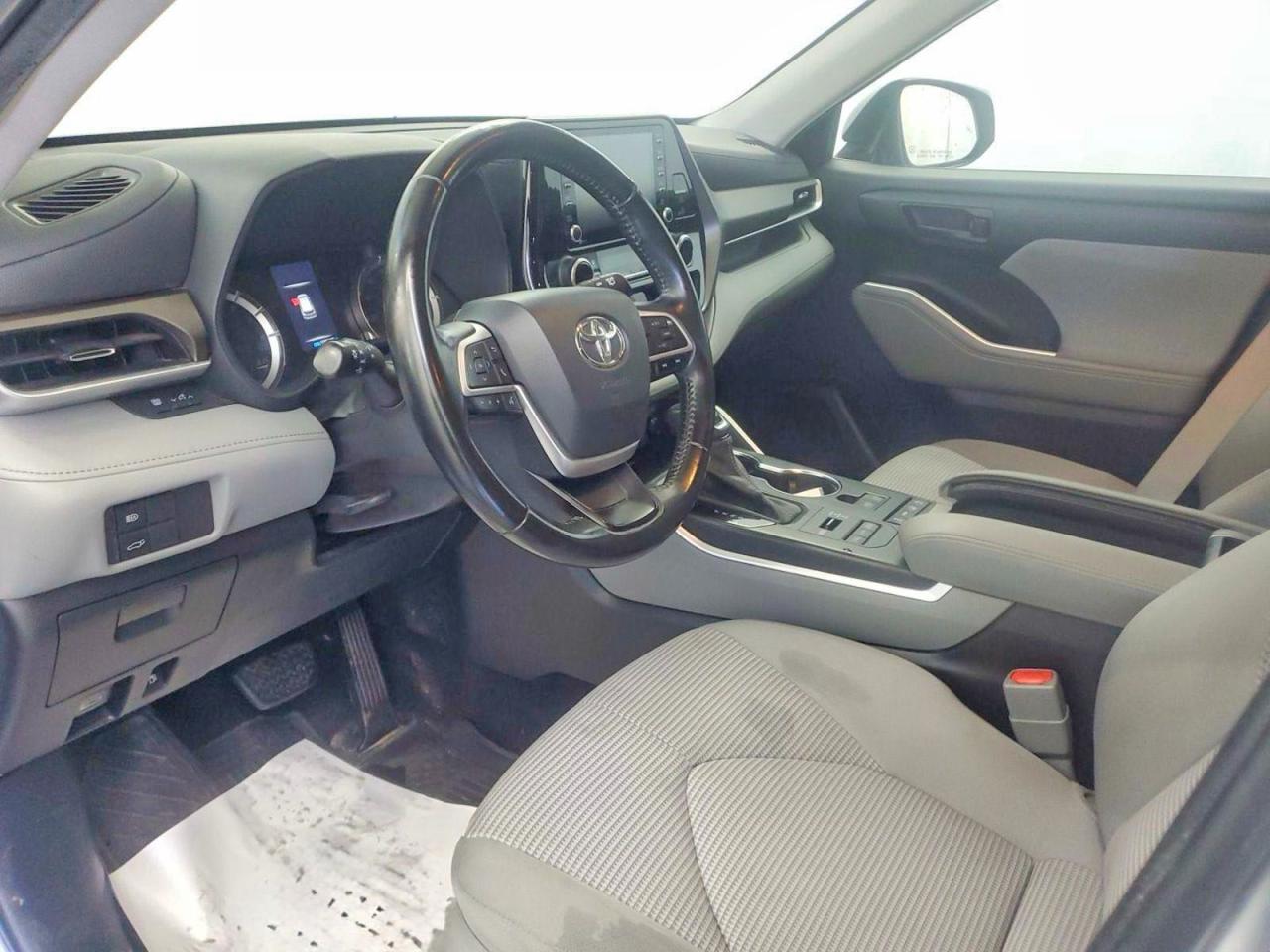 2022 TOYOTA HIGHLANDER