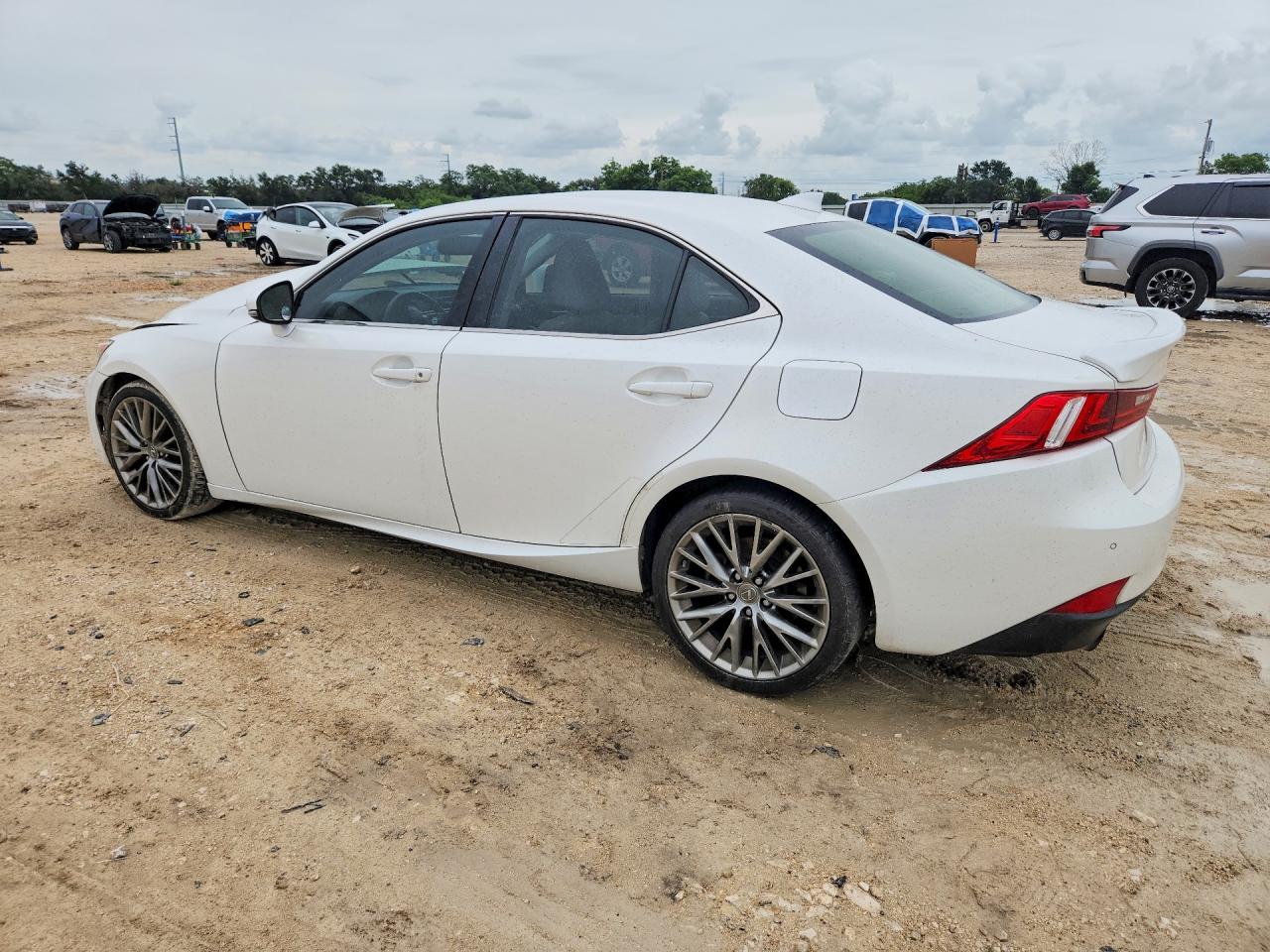 2015 LEXUS IS