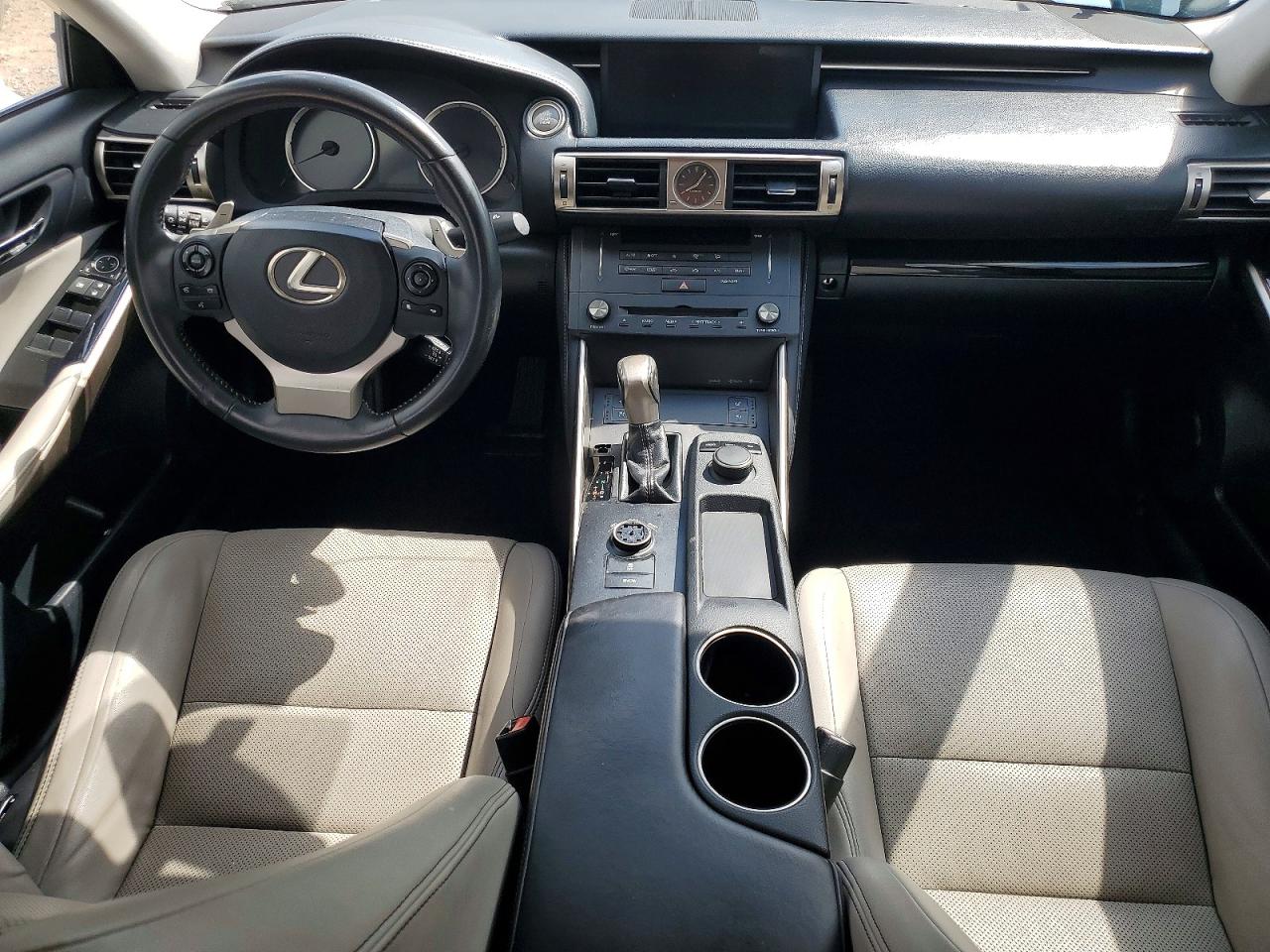 2015 LEXUS IS