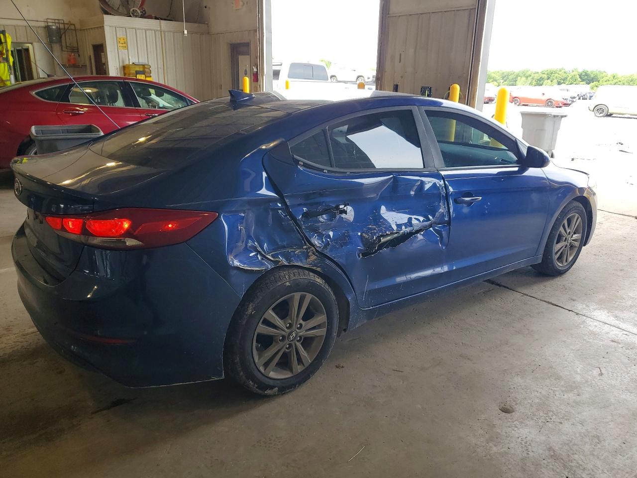 2017 HYUNDAI ELANTRA