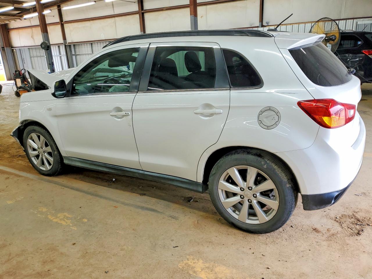 2015 MITSUBISHI OUTLANDER
