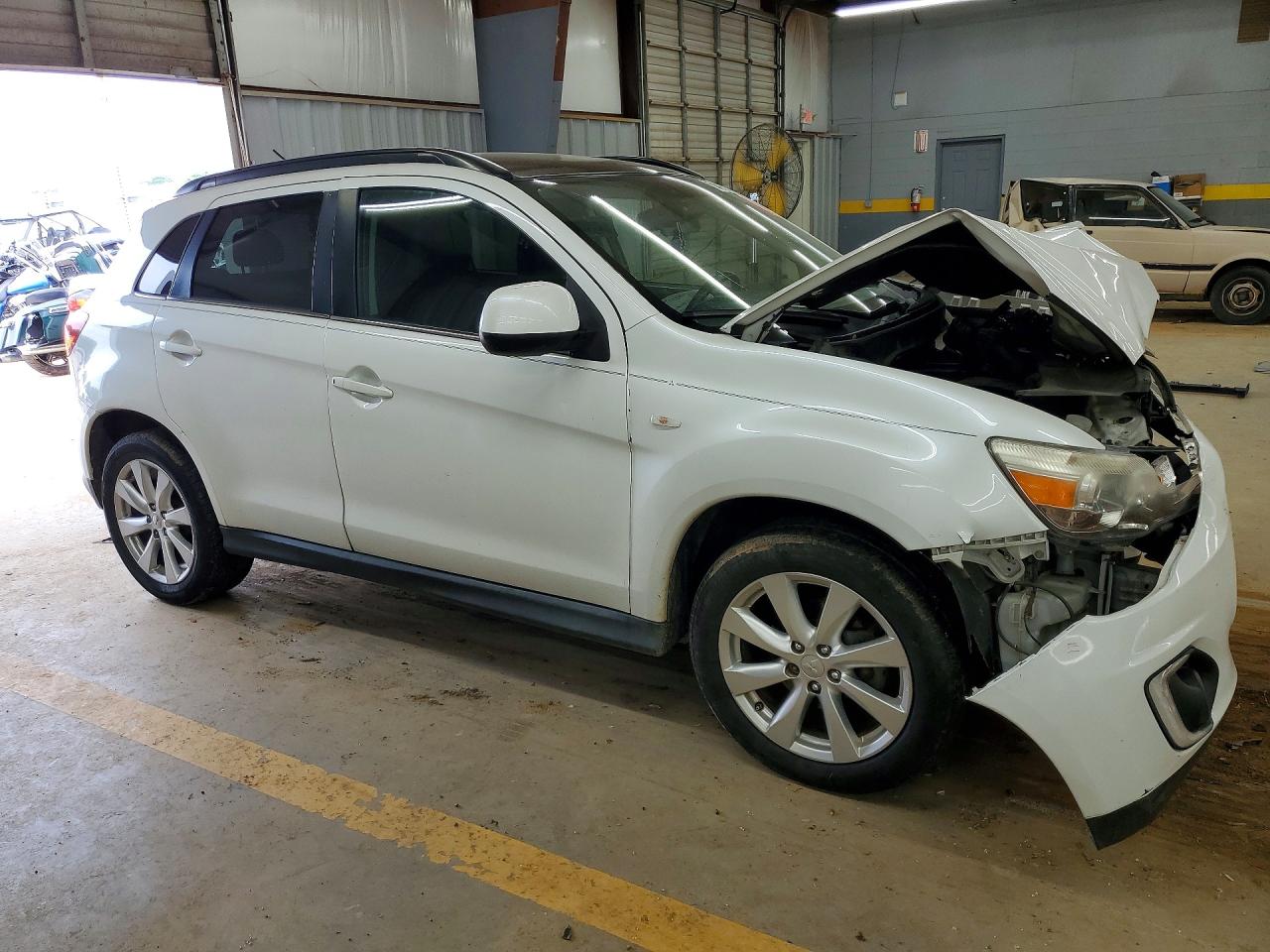 2015 MITSUBISHI OUTLANDER