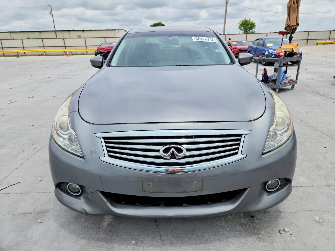 2015 INFINITI Q40