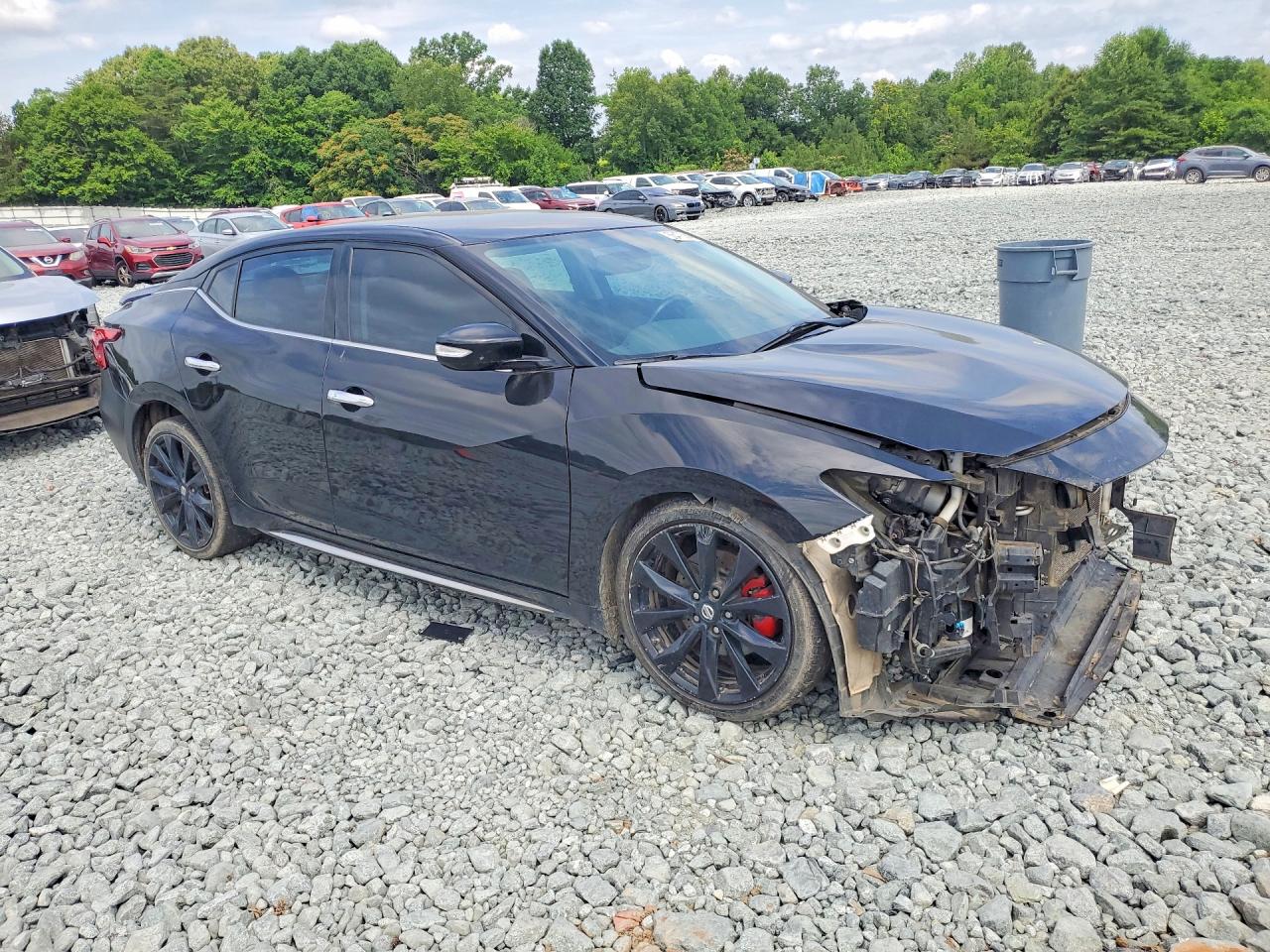 2017 NISSAN MAXIMA
