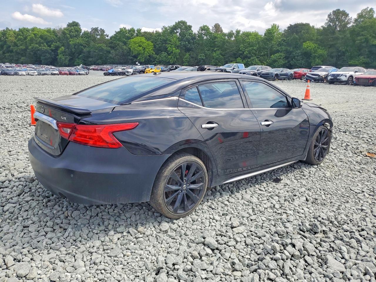 2017 NISSAN MAXIMA
