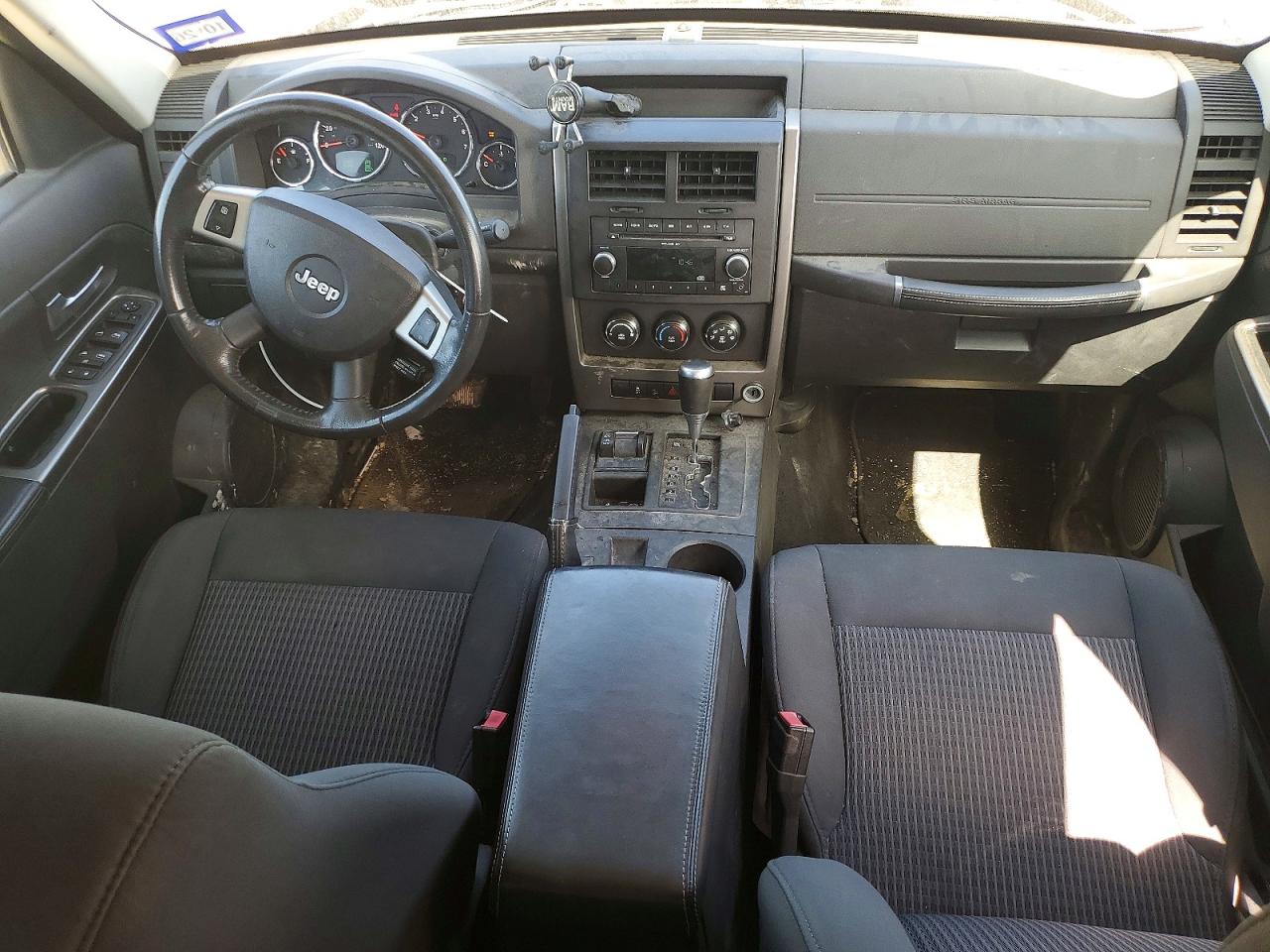 2010 JEEP LIBERTY