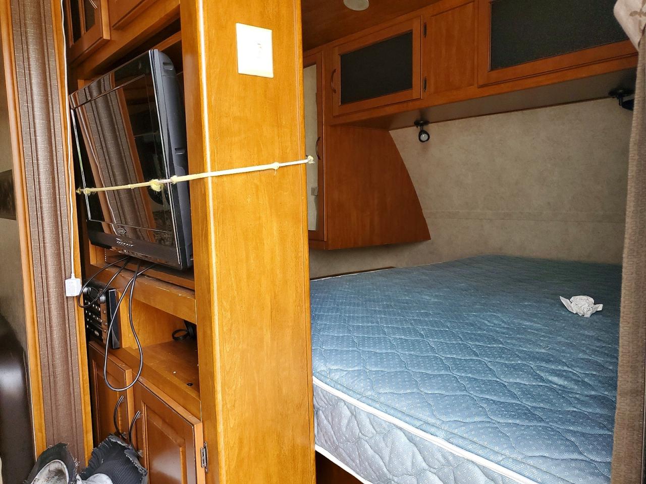 2012 KEYSTONE RV RECREATION