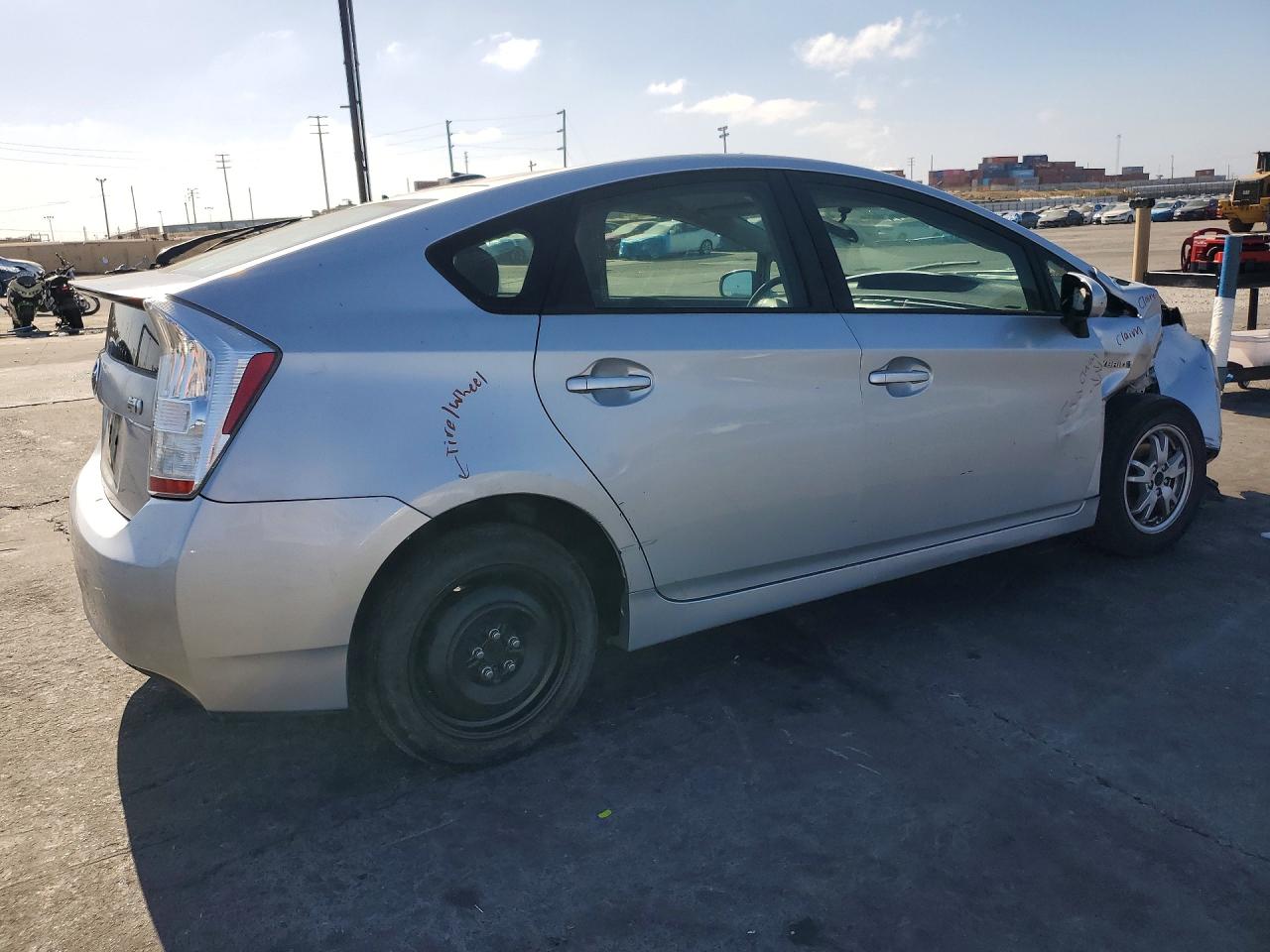 2011 TOYOTA PRIUS