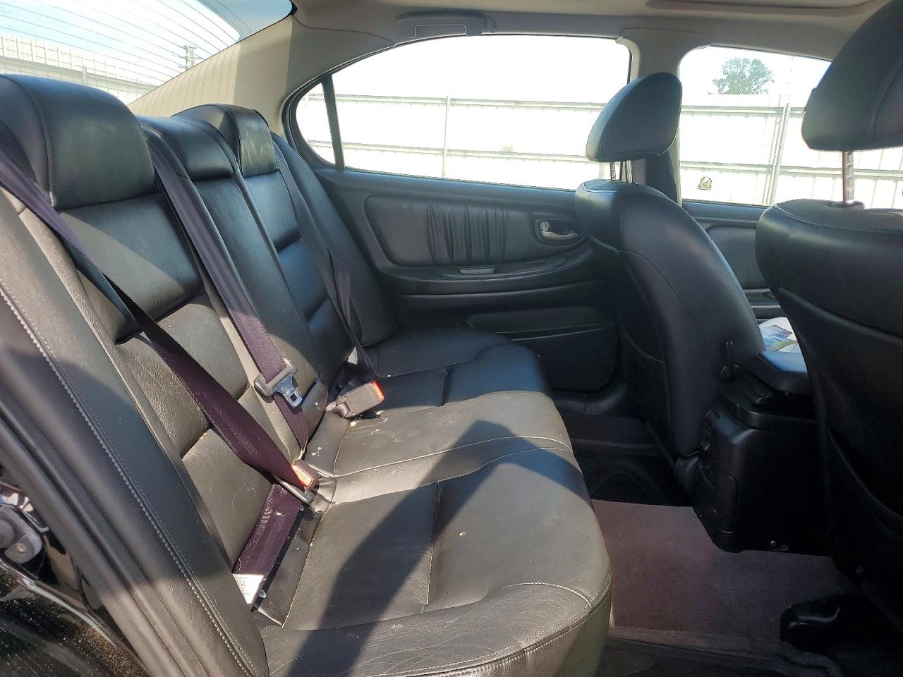 2003 NISSAN MAXIMA