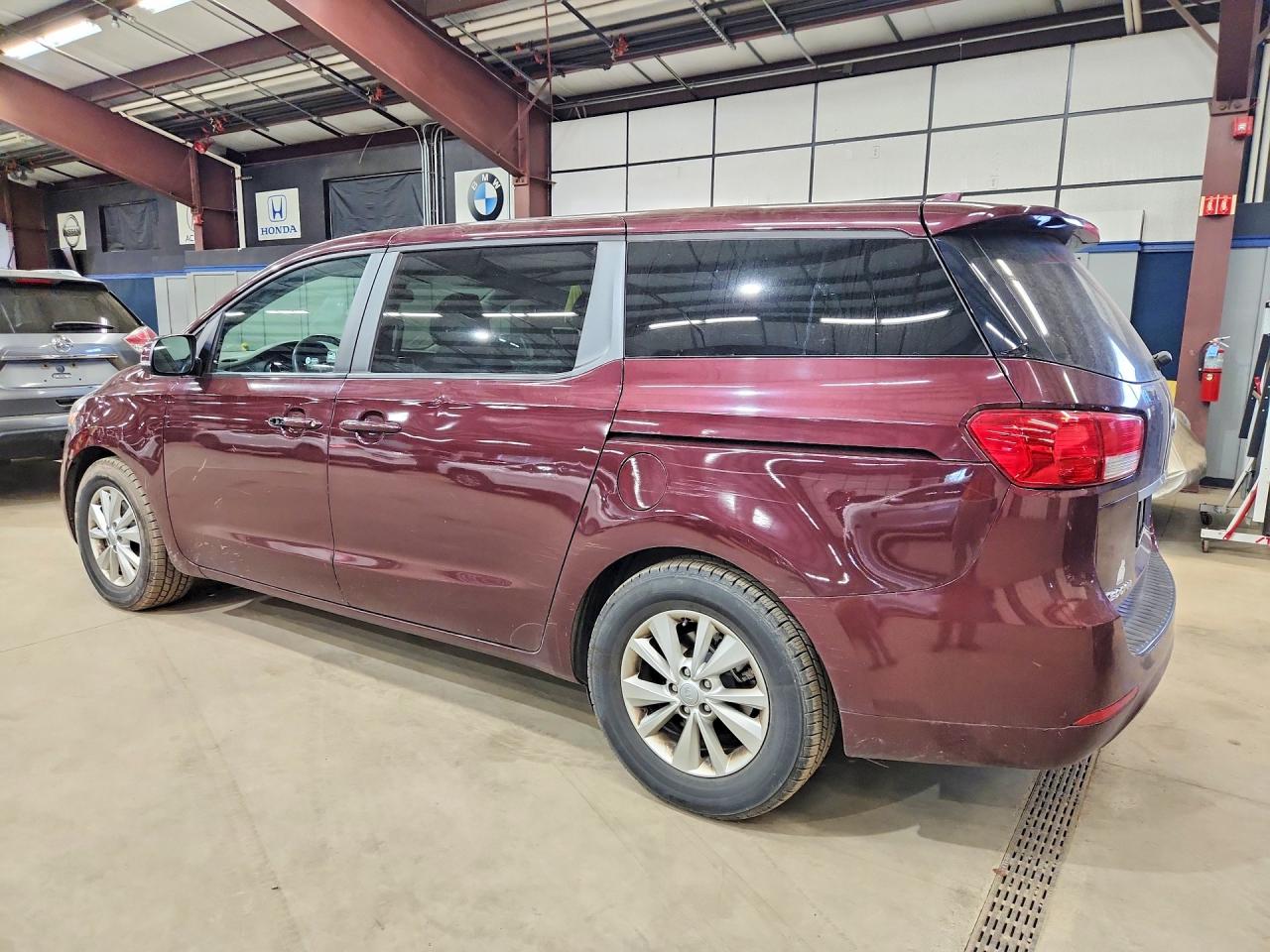 2017 KIA SEDONA