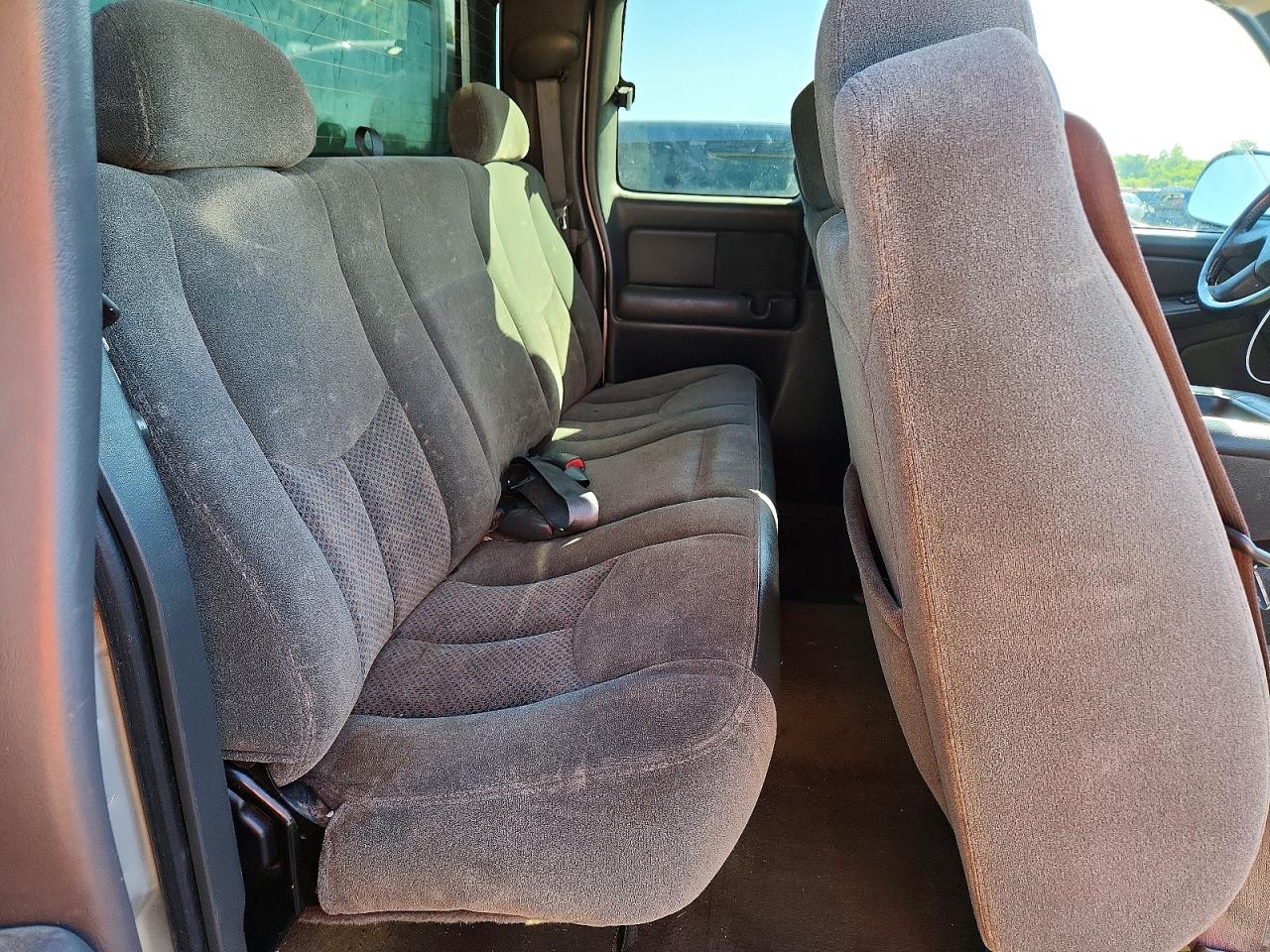 2004 CHEVROLET SILVERADO