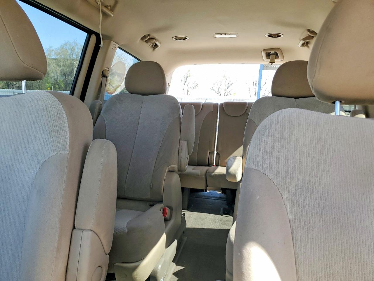 2012 KIA SEDONA