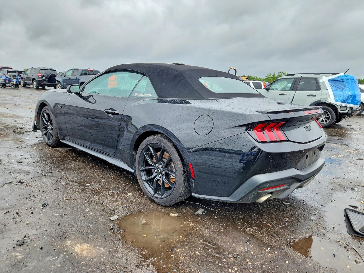 2024 FORD MUSTANG
