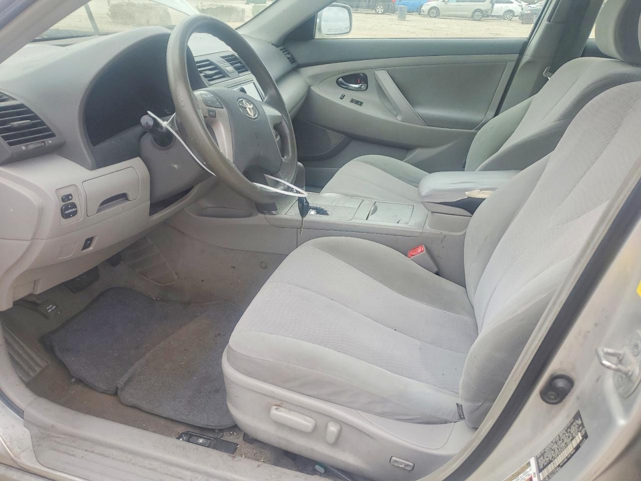 2011 TOYOTA CAMRY