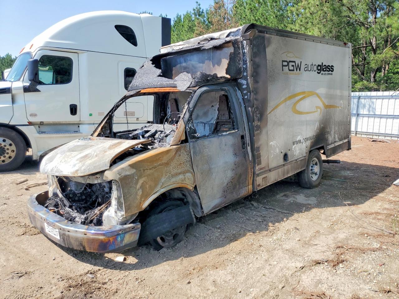 2019 CHEVROLET EXPRESS