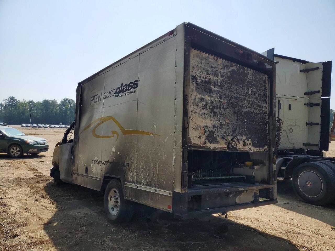 2019 CHEVROLET EXPRESS
