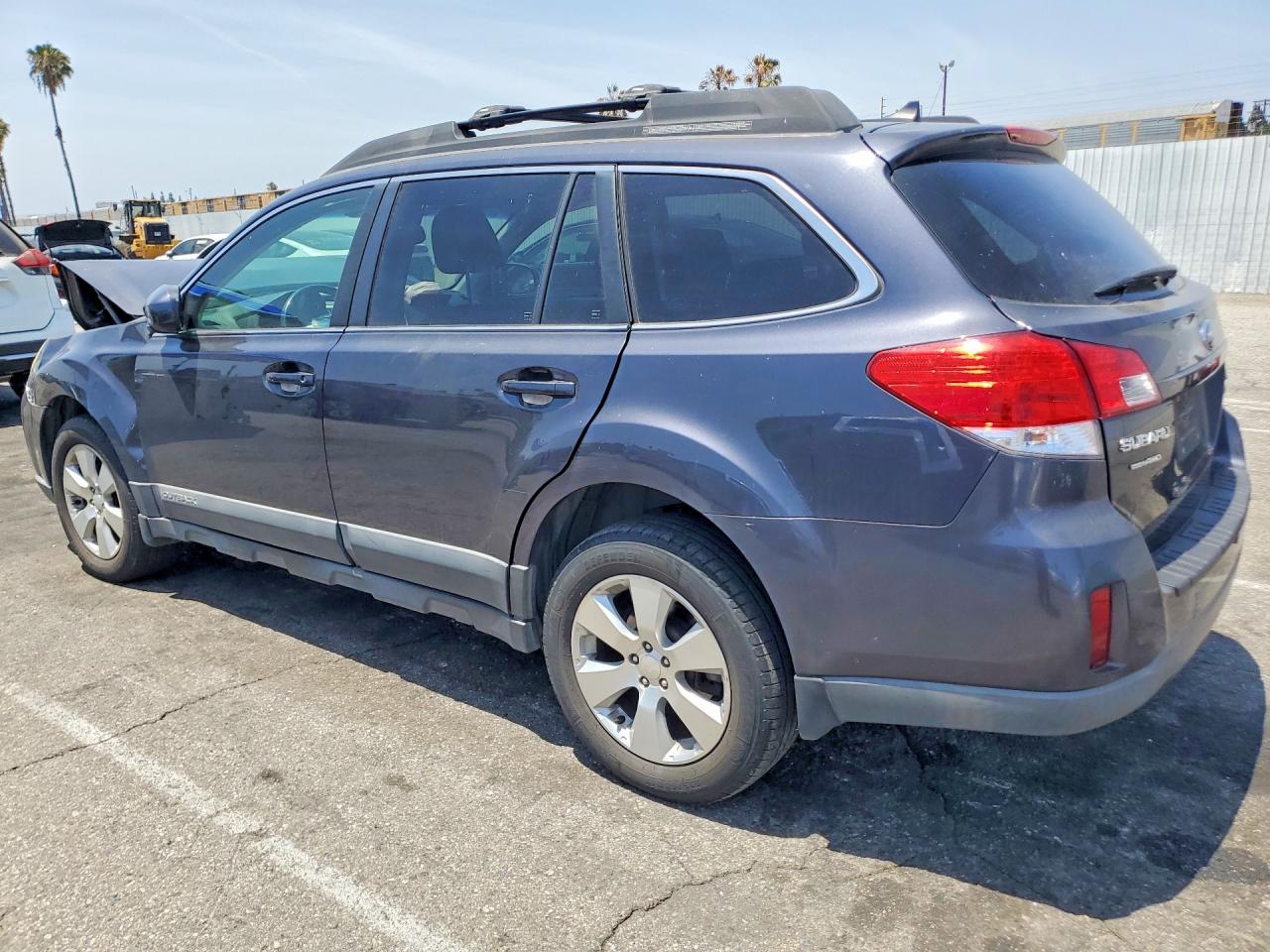 2011 SUBARU OUTBACK
