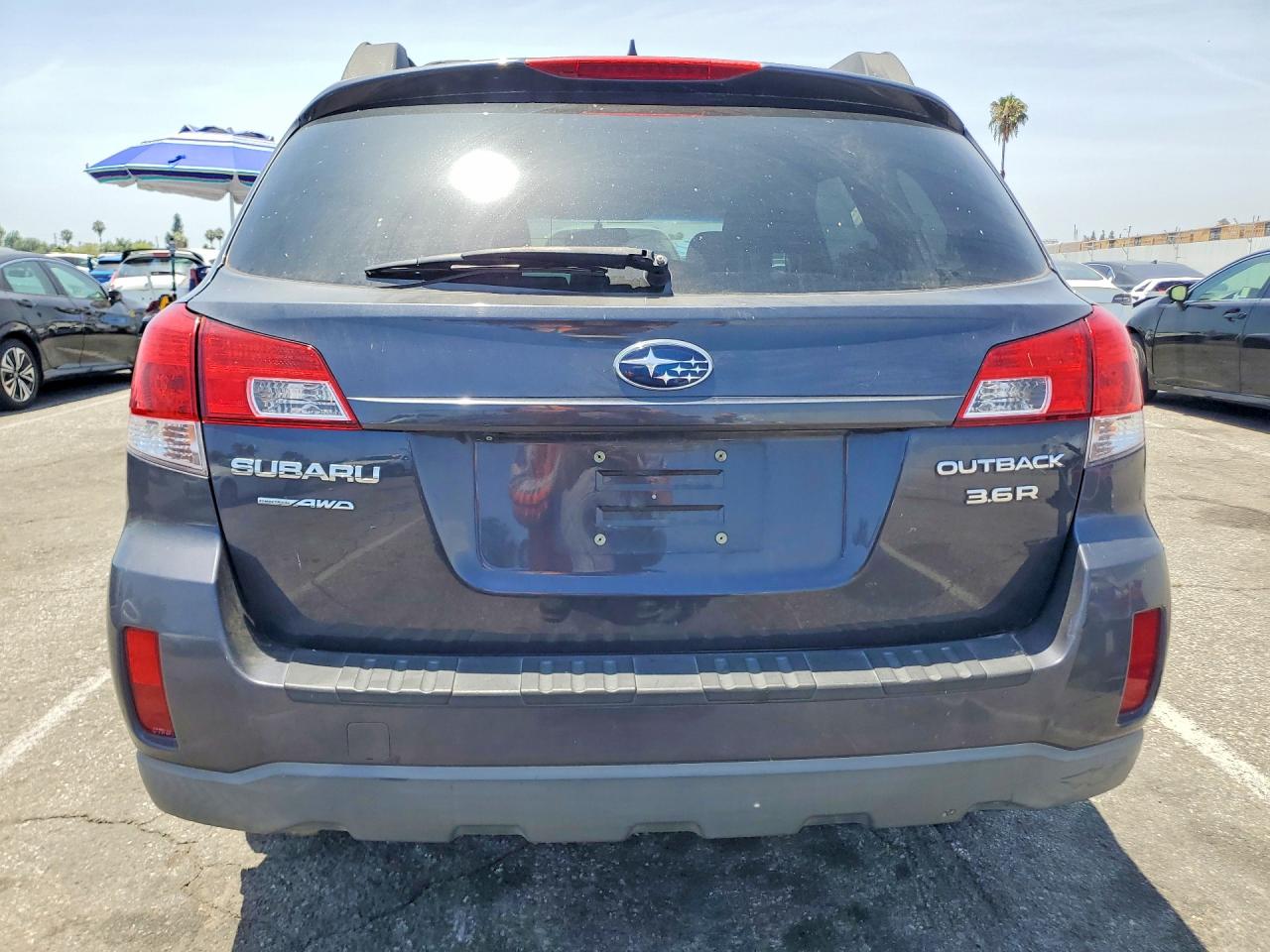 2011 SUBARU OUTBACK