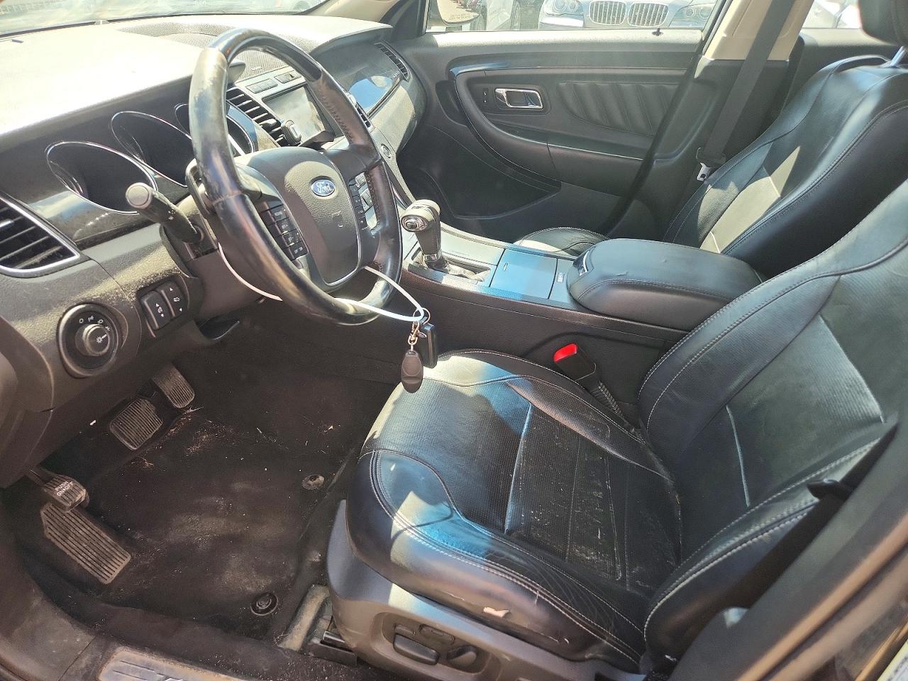 2011 FORD TAURUS