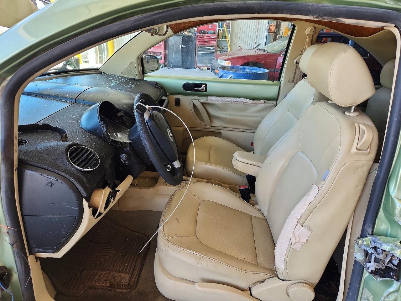 2007 VOLKSWAGEN BEETLE
