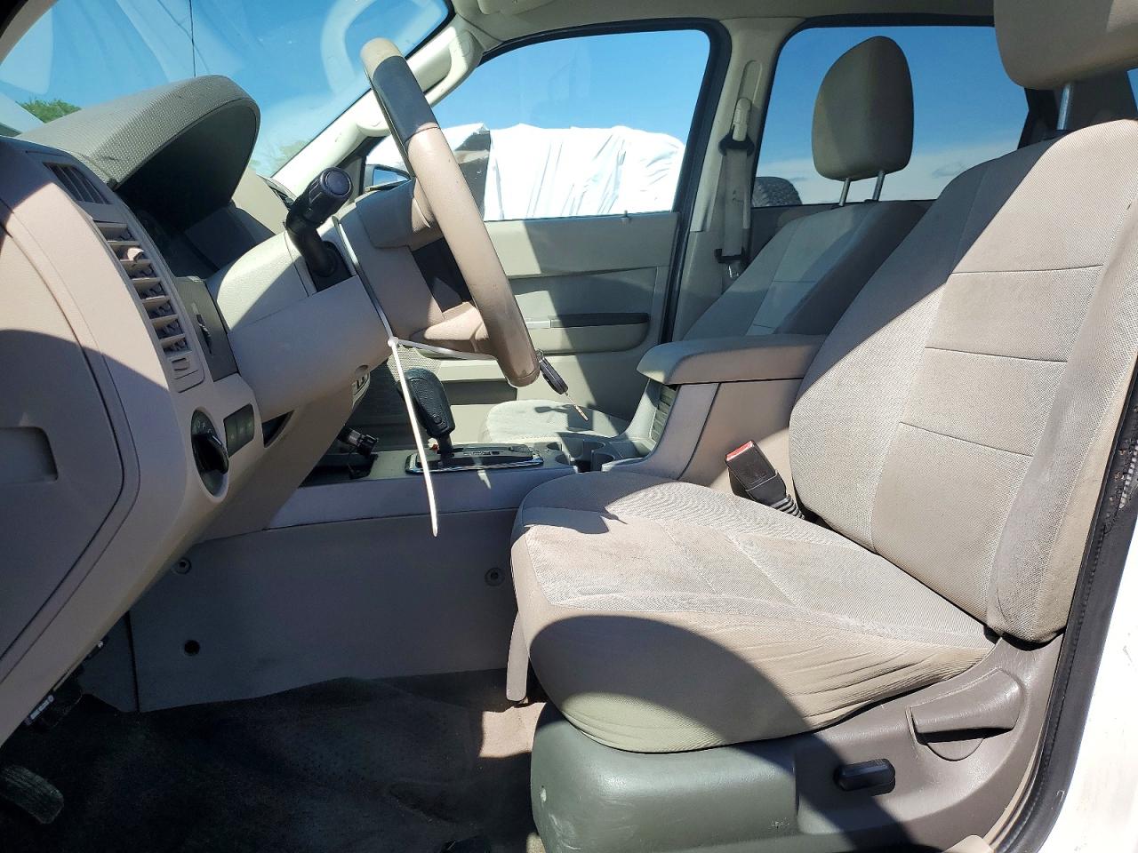 2010 FORD ESCAPE