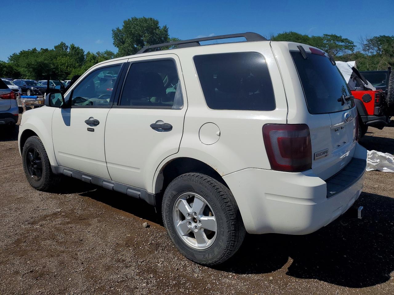 2010 FORD ESCAPE