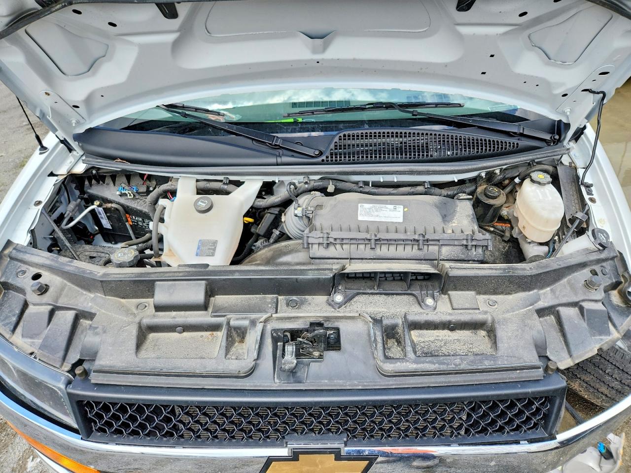 2024 CHEVROLET EXPRESS
