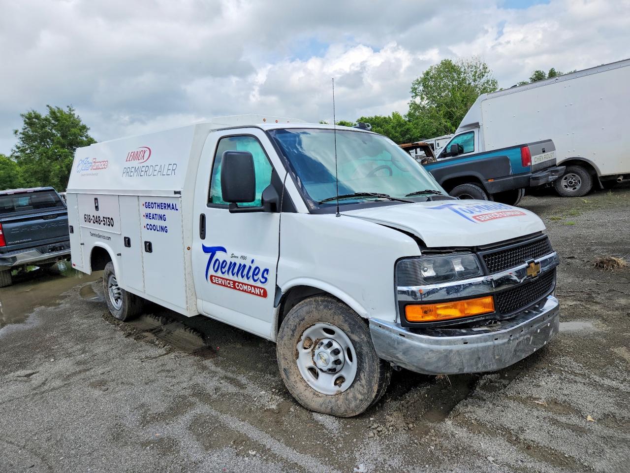 2024 CHEVROLET EXPRESS