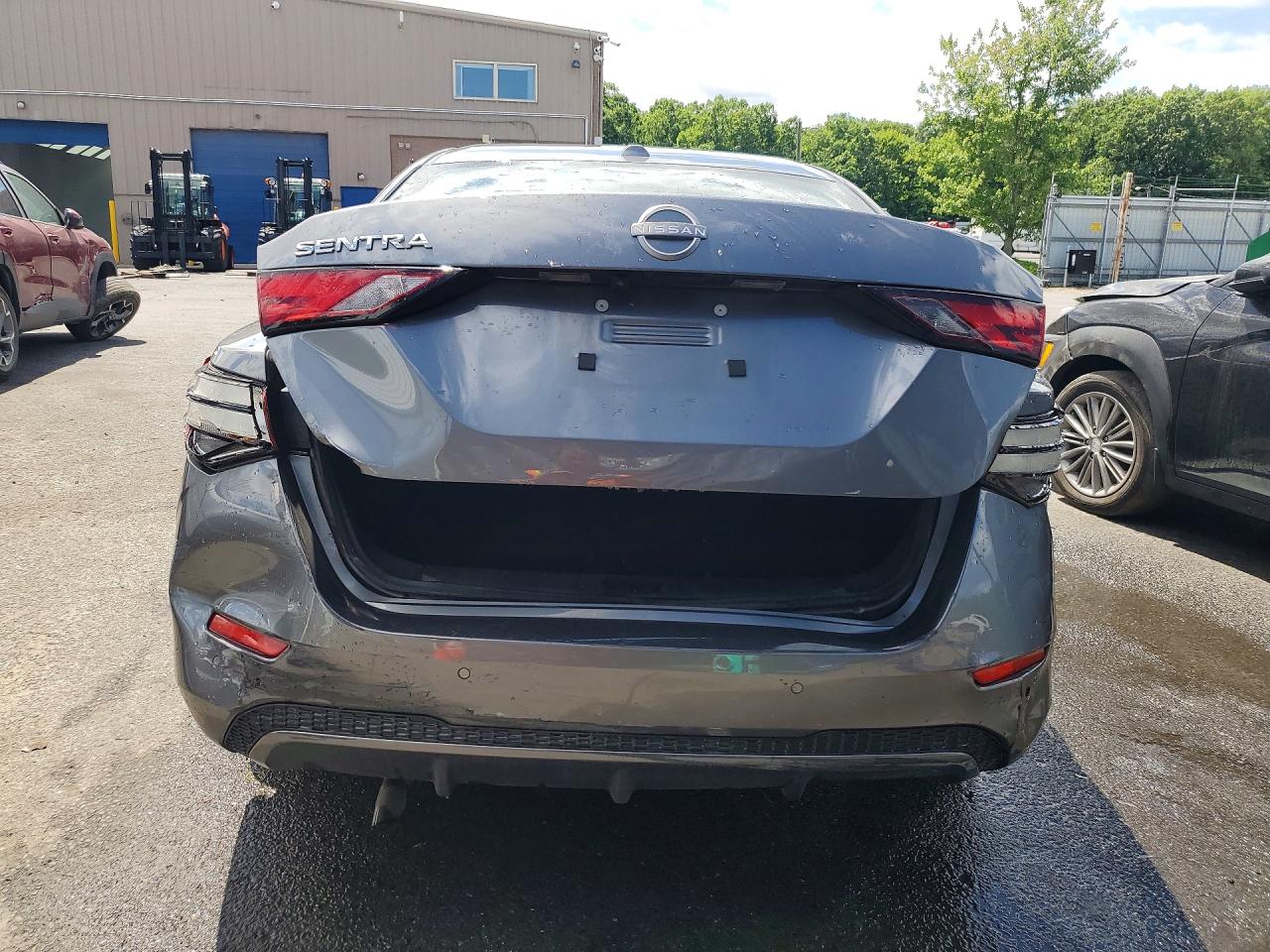 2025 NISSAN SENTRA