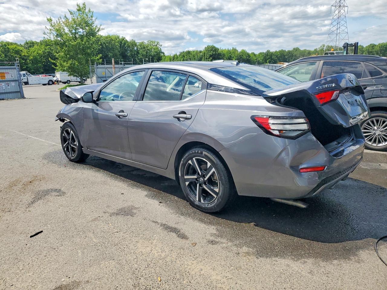 2025 NISSAN SENTRA