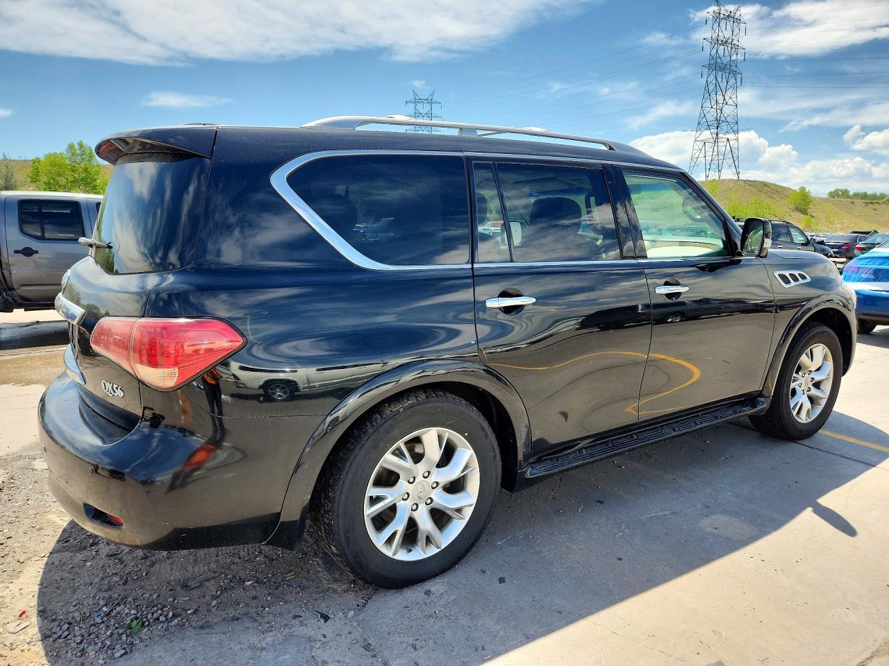2013 INFINITI QX56