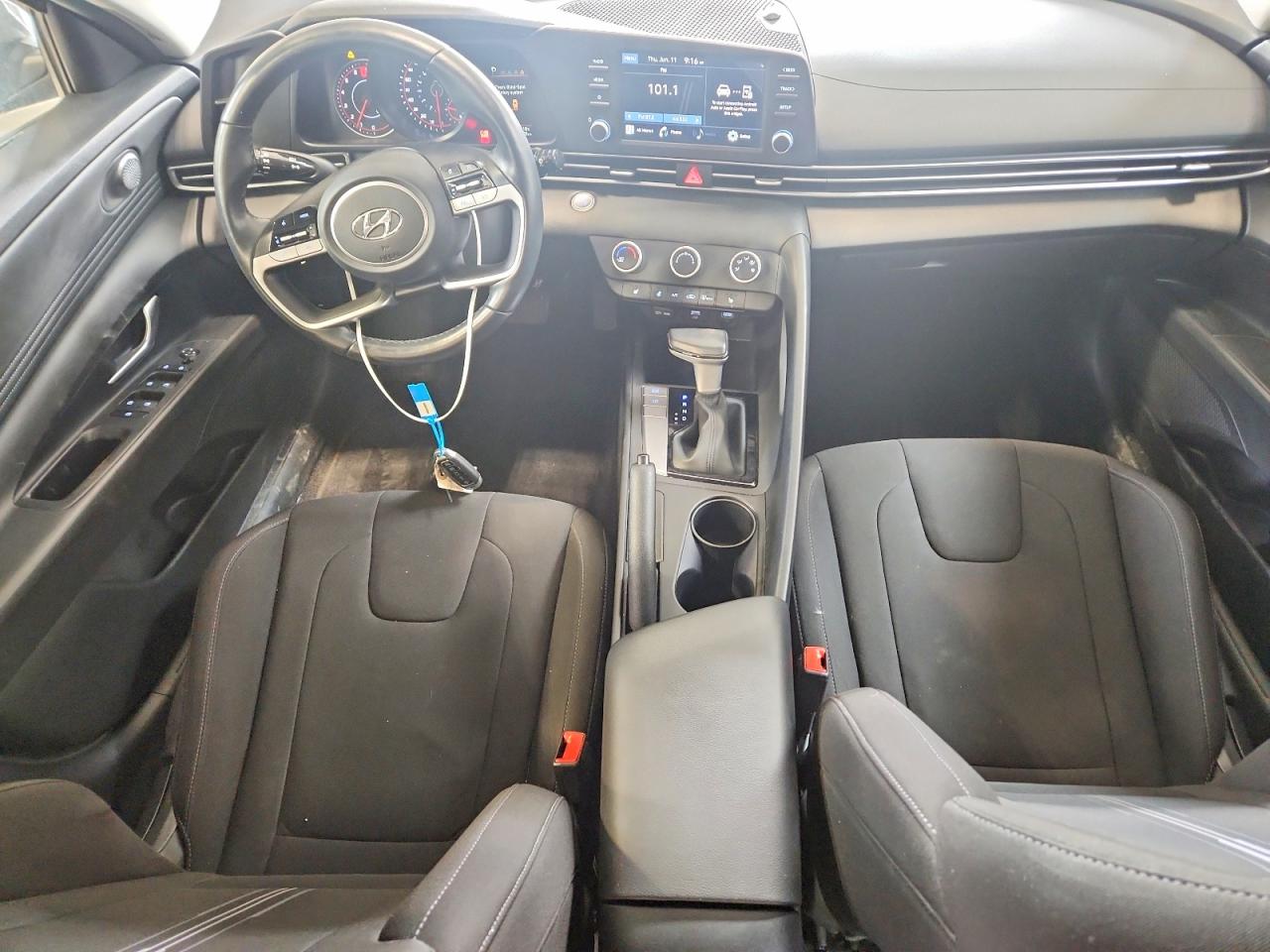 2022 HYUNDAI ELANTRA